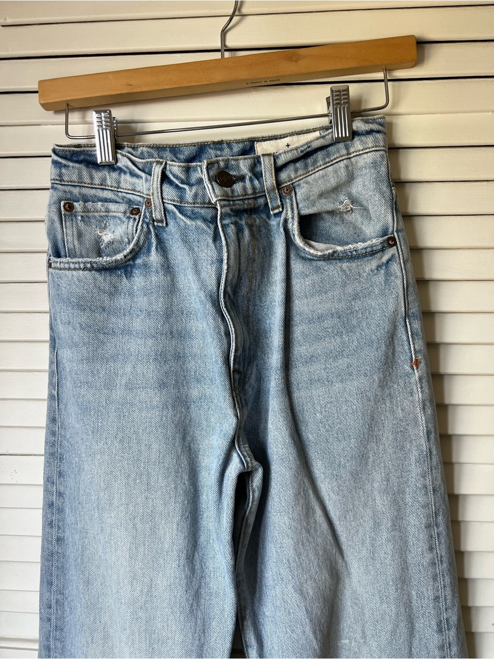 imogene + willie Cathrine Pasadena Light Wash Blue High-Rise Straight